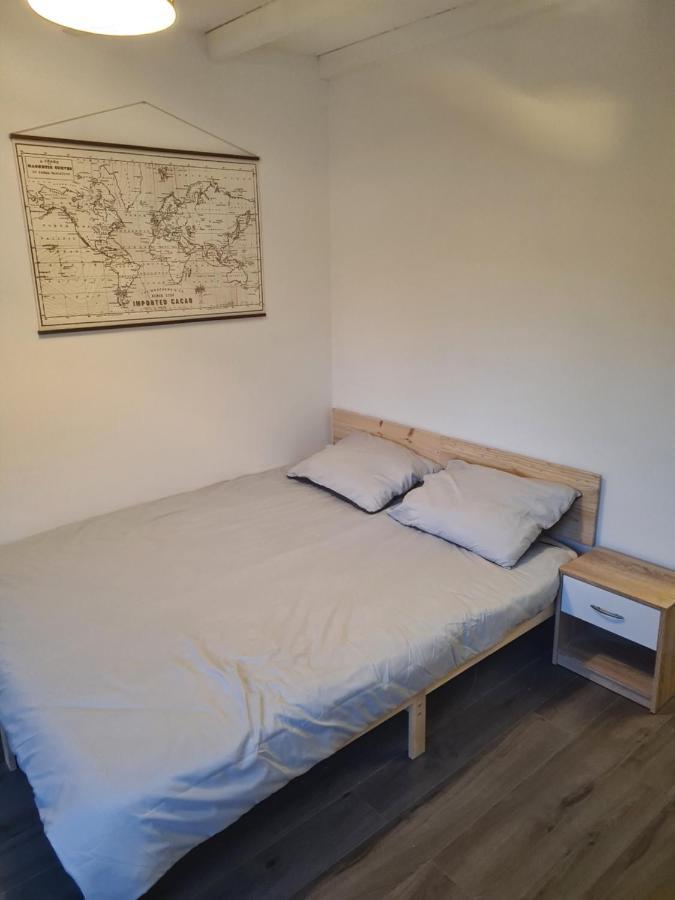 Logement Entier Situe A Taponnat Fleurignac. Екстер'єр фото
